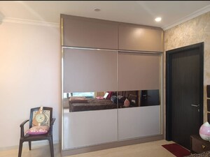 Furnished Amenities in 3 BHK Apartment at Oberoi Maxima, Andheri East – for Sale
