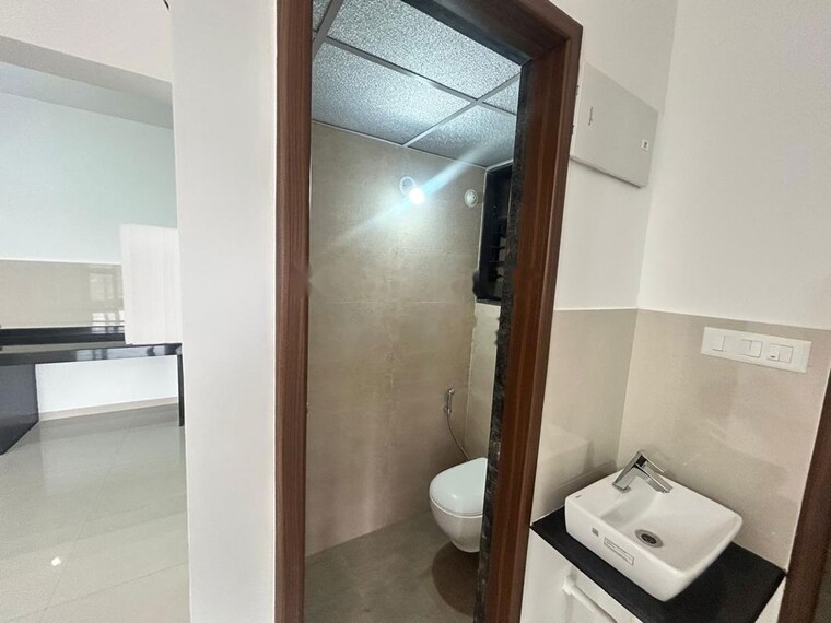Bathroom, kohinoor-sportsville 2 Bedroom 975 Sq.Ft. Apartment In Hinjewadi Pune 10623487