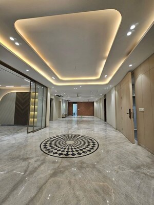 Living Room in 5 BHK Builder Floor at Sector 57 – for Rent