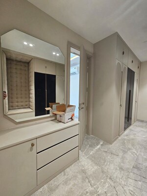  5 BHK Builder Floor at Sector 57 – for Rent