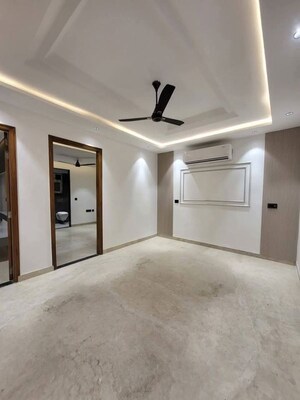 Room in 3 BHK Apartment at Freedom Fighters Enclave – for Rent