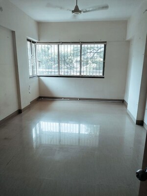 Room in 3 BHK Apartment at Pricel Holm, Khar West – for Sale