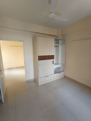 Room in 2 BHK Apartment at Shree Vardhman Mantra, Sector 67 – for Rent