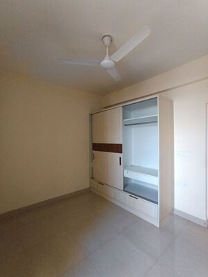 Room in 2 BHK Apartment at Shree Vardhman Mantra, Sector 67 – for Rent