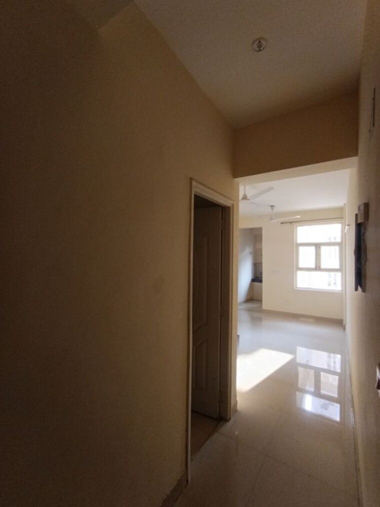 Room, shree-vardhman-mantra 2 Bedroom 800 Sq.Ft. Apartment In Sector 67 Gurgaon 10623530