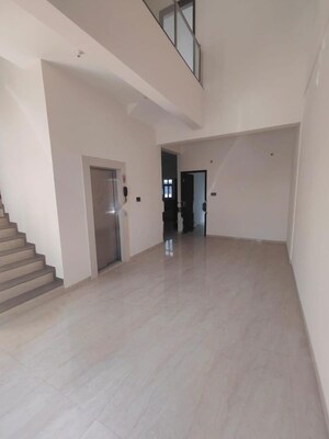 Room in 4 BHK Apartment at Kolte Patil Life Republic Sound of Soul, Hinjewadi – for Rent