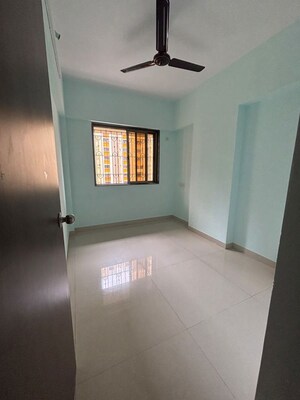 Room in 2.5 BHK Apartment at Runwal Garden City, Balkum Pada – for Sale
