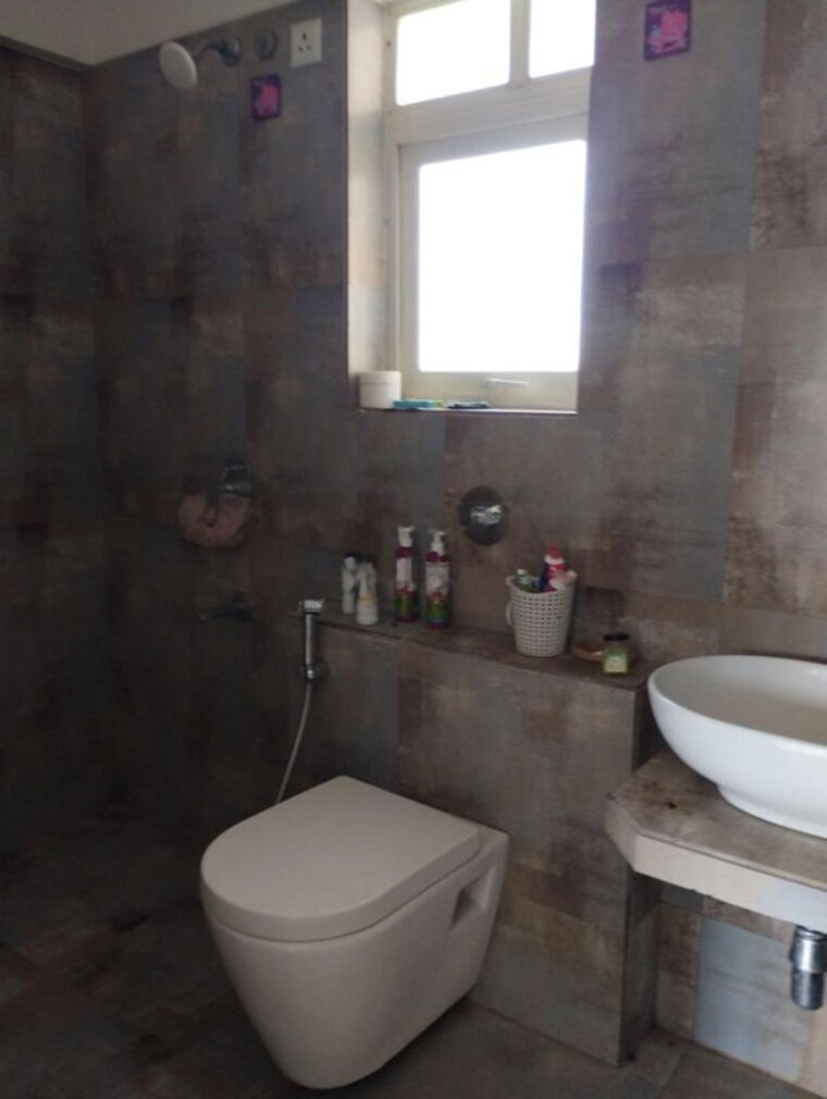 Bathroom, puranik-abitante 2 Bedroom 871 Sq.Ft. Apartment In Bavdhan Pune 10623583