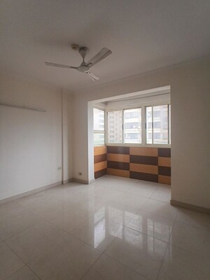 Room in 3 BHK Builder Floor at Sector 23 – for Rent