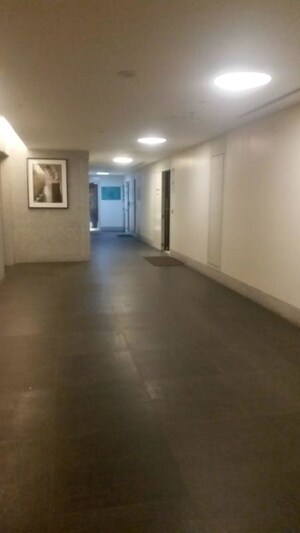 Room in  Office Space at Lodha Supremus Worli, Worli – for Rent