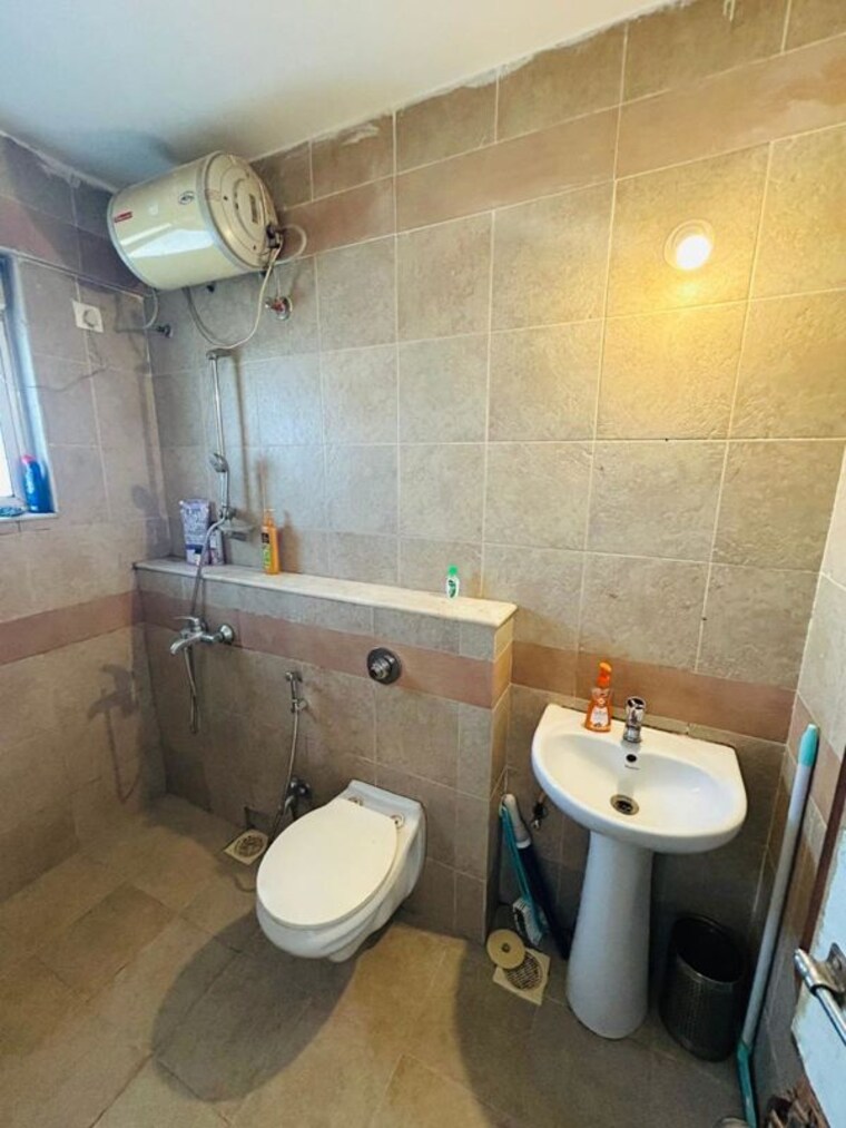 Bathroom, sankla-satyam-prima 2 Bedroom 1170 Sq.Ft. Apartment In Manjri Budruk Pune 10623627