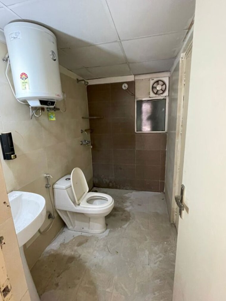 Bathroom, mittal-rajnagar-residency 3 Bedroom 1380 Sq.Ft. Apartment In Raj Nagar Extension Ghaziabad 10623593