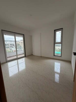 Room in 2 BHK Apartment at Northcape Venicia, Baner – for Rent