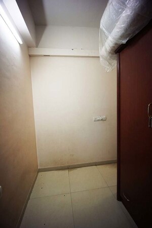 Room in 4 BHK Apartment at Satellite – for Sale