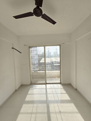 Room in 2 BHK Apartment at Mahadev Nagar – for Rent