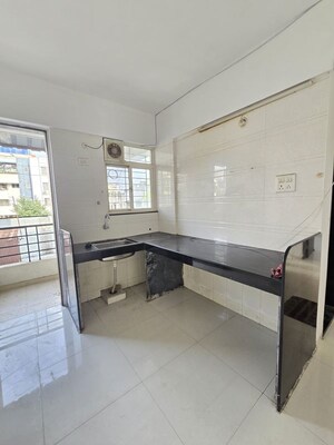 Team Area in 2 BHK Apartment at Mahadev Nagar – for Rent