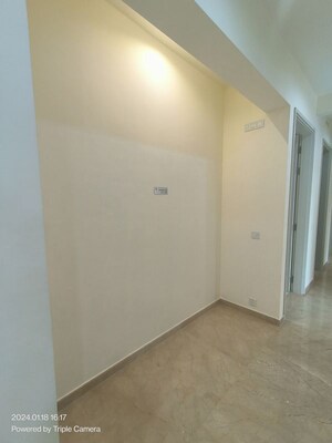 Room in 4 BHK Apartment at Fortune Imperia 2, Bhayli – for Sale