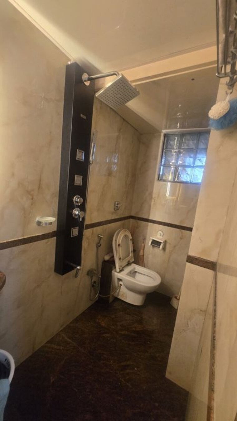 Bathroom, babulnath 2 Bedroom 650 Sq.Ft. Apartment In Babulnath Mumbai 10623673