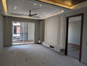 Room in 3 BHK Builder Floor at Sector 23 – for Rent