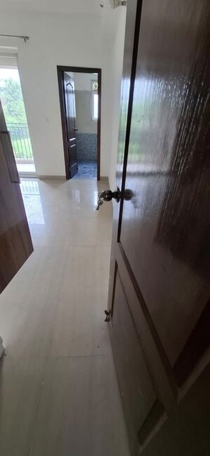 Room in 3 BHK Apartment at ATS Golf Meadows, Central Derabassi – for Rent