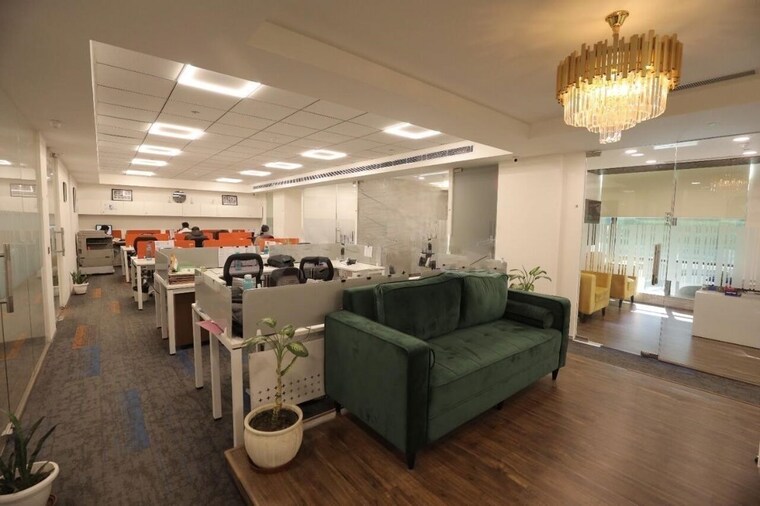 Team Area, super corridor Commercial Office Space 1800 Sq.Ft. In Super Corridor Indore 10623757