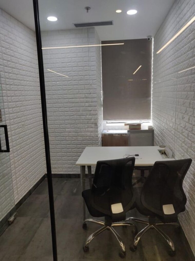 Team Area, super corridor Commercial Office Space 1800 Sq.Ft. In Super Corridor Indore 10623757