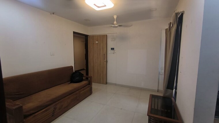 Living Room, tridhaatu-morya 2 Bedroom 715 Sq.Ft. Apartment In Chembur Mumbai 10623769