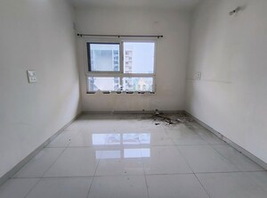 Room in 2 BHK Apartment at Godrej Infinity, Keshav Nagar – for Rent