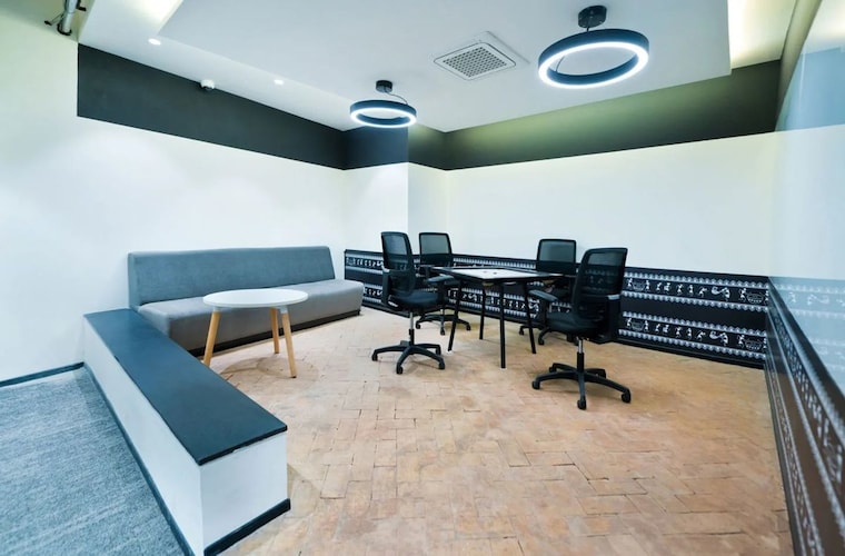 Team Area, fergusson college road Commercial Office Space 4500 Sq.Ft. In Fergusson College Road Pune 10623802