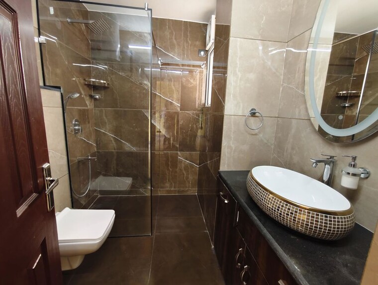 Team Area, sector 23 3 Bedroom 1500 Sq.Ft. Builder Floor In Sector 23 Gurgaon 10623820