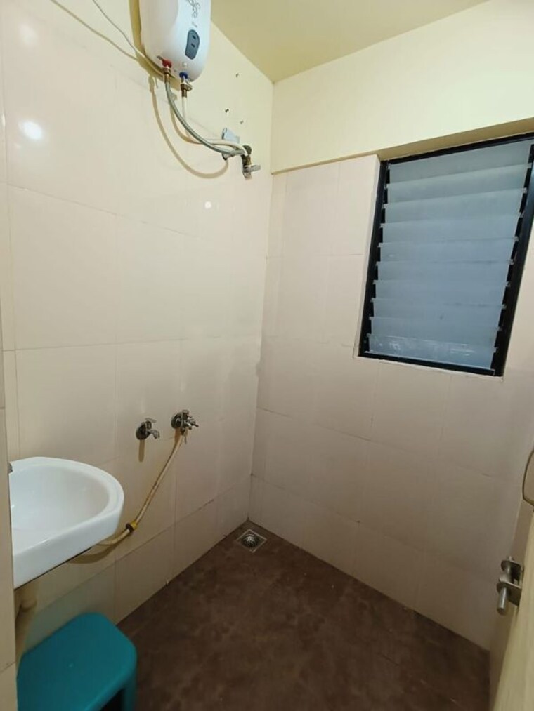 Bathroom, duville-riverdale 1 Bedroom 624 Sq.Ft. Apartment In Kharadi Pune 10623831