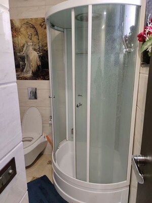 Bathroom in 3 BHK Builder Floor at Safdarjung Enclave – for Sale
