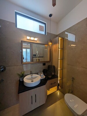 Team Area in 4 BHK Builder Floor at Sector 23 – for Rent