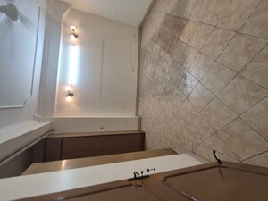 Bathroom in 3.5 BHK Apartment at Mayur Vihar – for Rent