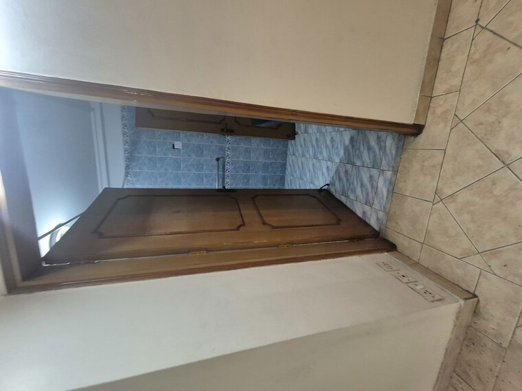 Kitchen, mayur vihar 3.5 Bedroom 1350 Sq.Ft. Apartment In Mayur Vihar Delhi 10623886