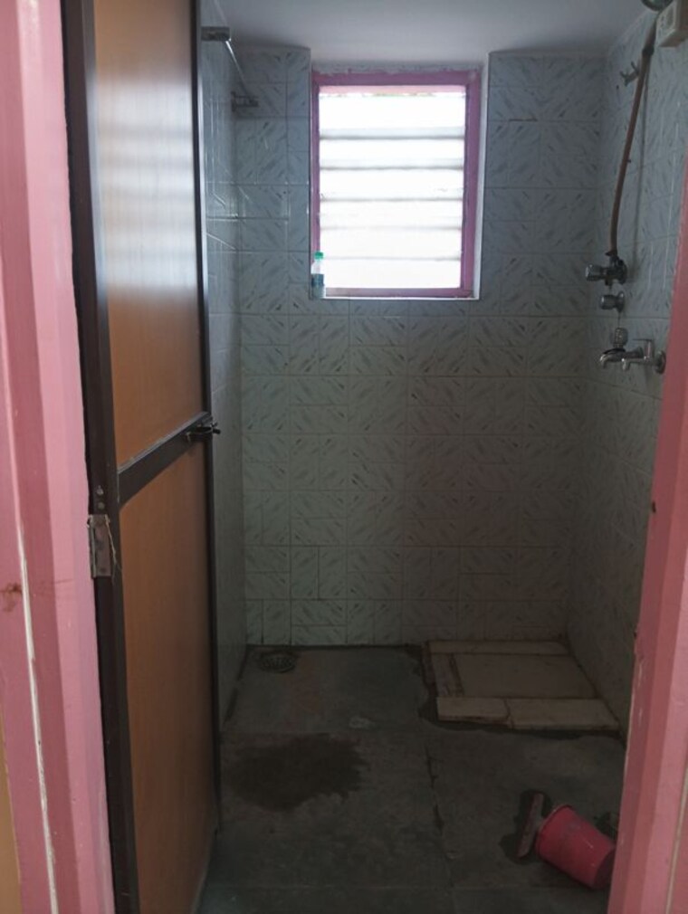 Bathroom, him-dhara-apartment 1 Bedroom 585 Sq.Ft. Apartment In Shree Nagar Thane 10623887