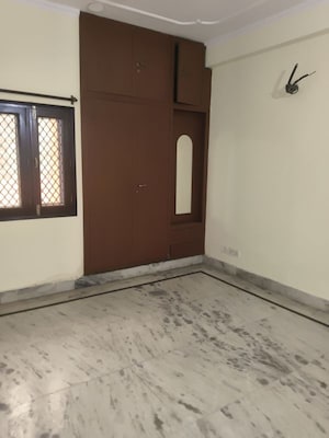 2 BHK Independent House For Rent in RWA Apartments Sector 52, Sector 52