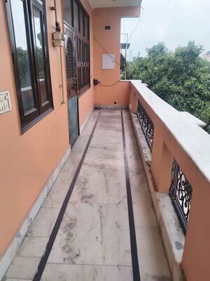 Balcony in 2 BHK Independent House at RWA Apartments Sector 52, Sector 52 – for Rent