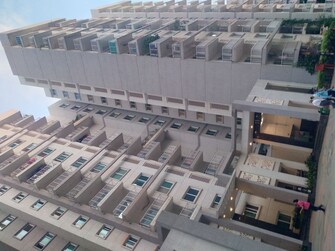 3.5 BHK + Servant Room 1985 Sq.Ft. Apartment in LnT Raintree Boulevard