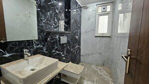 Washroom in 3 BHK Builder Floor at Saket – for Rent