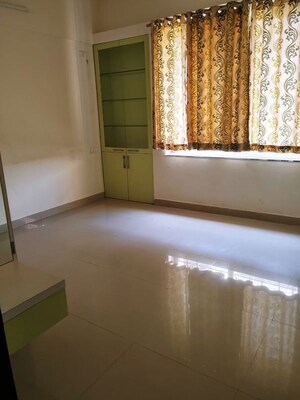 Room in 2 BHK Apartment at Dajikaka Gadgil Anantshilp Apartment, Bavdhan – for Rent