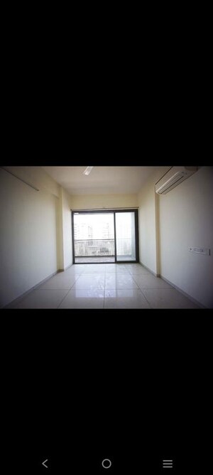 Room in 5 BHK Apartment at JP Iscon Platinum, Bopal – for Rent