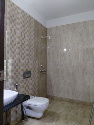 Bathroom in 3 BHK Villa at Sector 46 – for Rent