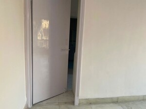 Room in 1 BHK Apartment at Kenwood Apartment, Andheri West – for Sale