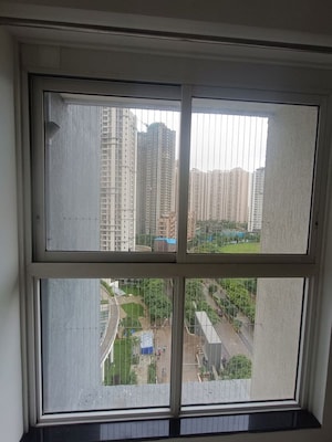 Room in 3 BHK Apartment at Godrej Emerald, Ghodbunder Road – for Rent