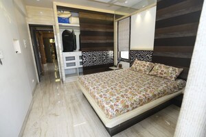 Bedroom in 4 BHK Apartment at Kamala New Apsara, Khar West – for Rent