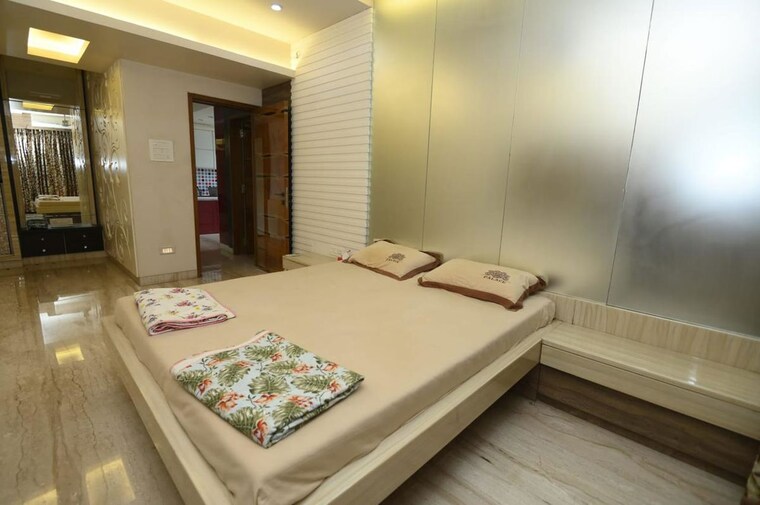 Bedroom, kamala-new-apsara 4 Bedroom 1800 Sq.Ft. Apartment In Khar West Mumbai 10623976