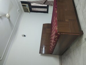Furnished Amenities in 3 BHK Builder Floor at Greater Kailash I – for Rent