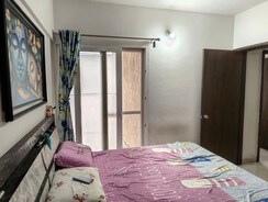 1 BHK + Servant Room Apartment For Rent in Magarpatta Annex