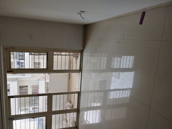 1 BHK + Servant Room 560 Sq.Ft. Apartment in Surana Saffron Avenue